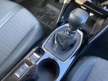 Photo 14 Peugeot 208  1.2 PureTech 100ch S&S Roadtrip 118g