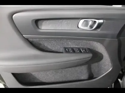 Photo 7 Volvo Xc40  Recharge 231ch Start EDT