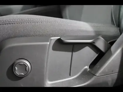 Photo 8 Volvo Xc40  Recharge 231ch Start EDT