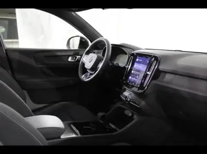 Photo 14 Volvo Xc40  Recharge 231ch Start EDT
