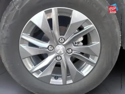 Photo 24 Peugeot 2008  1.2 PureTech 130ch S&S Style