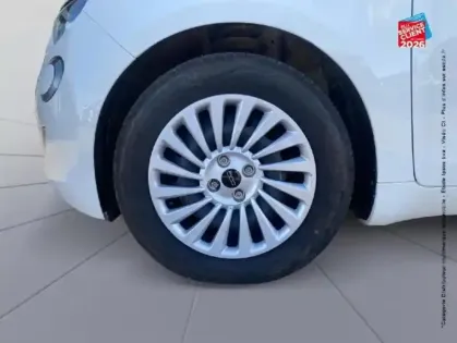 Photo 39 Fiat 500  e 95ch Action