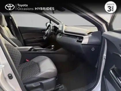 Photo 5 Toyota C-HR  122h Distinctive 2WD E-CVT MC19