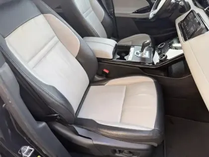 Photo 10 Land rover Range Rover Evoque  2.0 D 180ch R-Dynamic SE AWD BVA