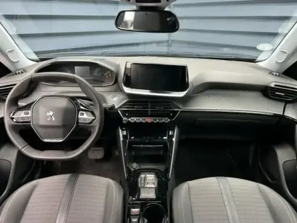 Photo 7 Peugeot 2008  e- 136ch Allure