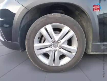 Photo 9 Peugeot 2008  1.2 PureTech 110ch E6.c Signature S&S EAT6