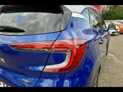 Photo 13 Renault Captur  1.6 E-Tech hybride 145ch Techno