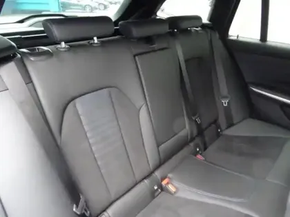 Photo 19 BMW Serie 3 Série 3 Touring 330eA xDrive 292ch M Sport