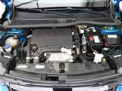 Photo 11 Peugeot 2008  1.2 PureTech 130ch S&S GT EAT8