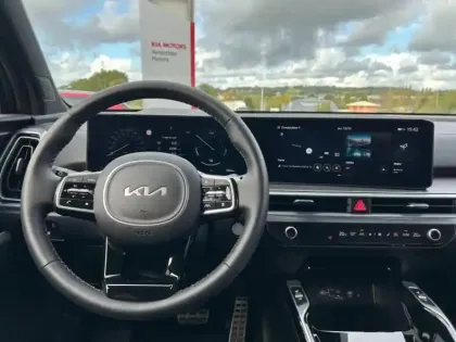 Photo 8 Kia Sorento  1.6 T-GDi 253ch PHEV Premium 4x4 7 places