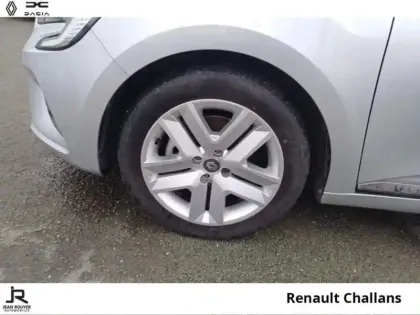 Photo 7 Renault Clio  1.6 E-Tech hybride 140ch Zen -21N