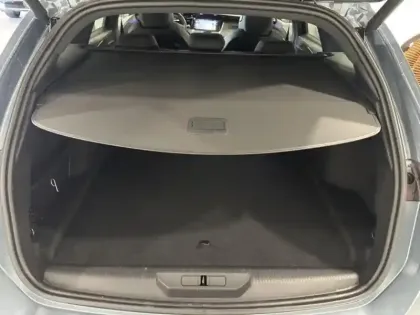 Photo 10 Peugeot 308  SW 1.2 Hybrid 145ch GT Exclusive e-DCS6