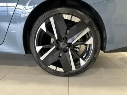 Photo 11 Peugeot 308  SW 1.2 Hybrid 145ch GT Exclusive e-DCS6