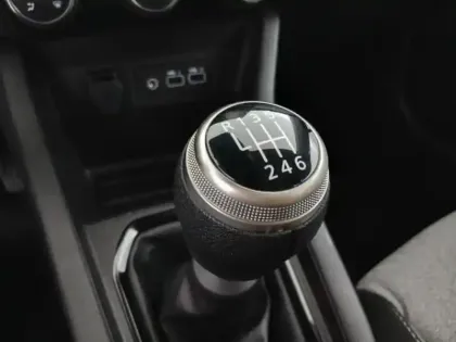 Photo 12 Renault Clio  1.0 TCe 90ch Evolution - 24