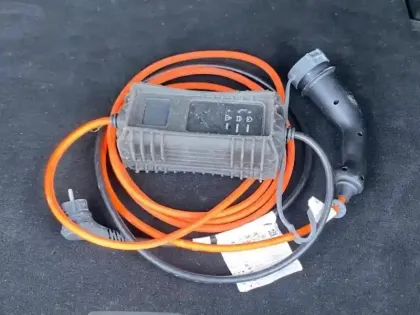 Photo 6 Peugeot 2008  e- 136ch GT