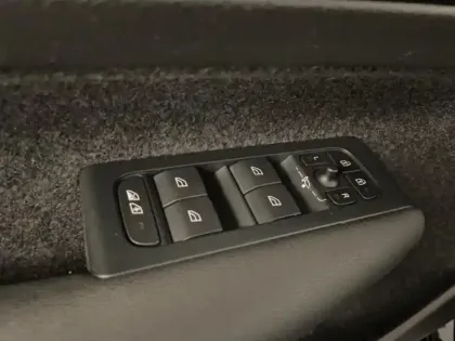 Photo 11 Volvo Xc40  Recharge 231ch Start EDT
