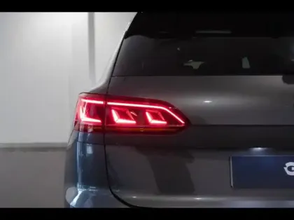 Photo 10 Volkswagen Touareg  3.0 TSI eHybrid 462ch R 4Motion BVA8
