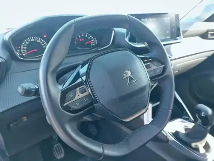 Photo 8 Peugeot 208  PureTech 75 S&S BVM5