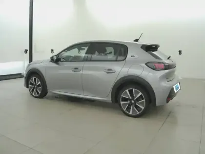 Photo 32 Peugeot 208  Electrique 50 kWh 136ch