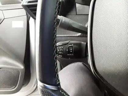 Photo 22 Peugeot 208  Electrique 50 kWh 136ch