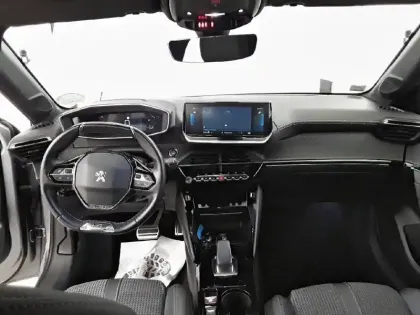 Photo 33 Peugeot 208  Electrique 50 kWh 136ch