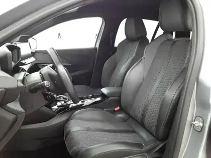 Photo 34 Peugeot 208  Electrique 50 kWh 136ch