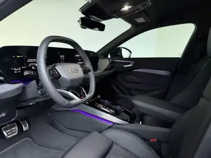 Photo 33 Audi A5  e-hybrid 299 ch S tronic 7 Quattro