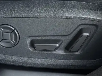 Photo 20 Audi A5  e-hybrid 299 ch S tronic 7 Quattro