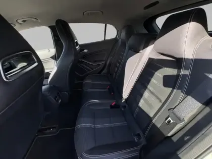 Photo 13 Mercedes GLA  200 7-G DCT