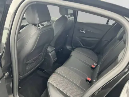 Photo 11 Peugeot 208  Electrique 50 kWh 136ch