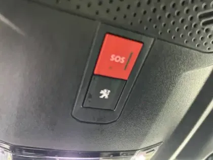 Photo 22 Peugeot 208  Electrique 50 kWh 136ch