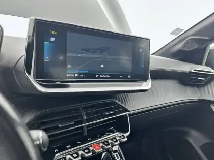 Photo 20 Peugeot 208  Electrique 50 kWh 136ch