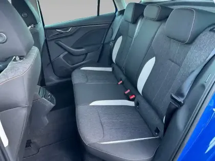 Photo 13 Skoda Kamiq  1.0 TSI Evo 110 ch DSG7