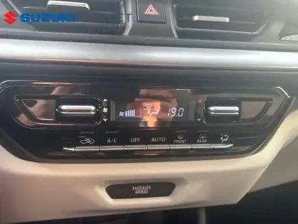 Photo 15 Suzuki Swift  1.2 Dualjet Hybrid