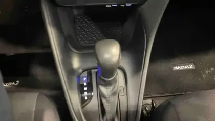 Photo 18 Mazda Mazda2  Hybrid 1.5L CVT 116 ch