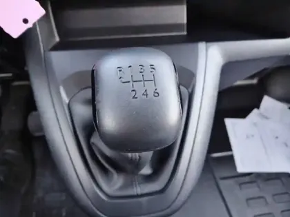 Photo 13 Peugeot Expert  FGN TAILLE M 1.5 D 120 S&S BVM6