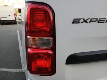 Photo 16 Peugeot Expert  FGN TAILLE M 1.5 D 120 S&S BVM6