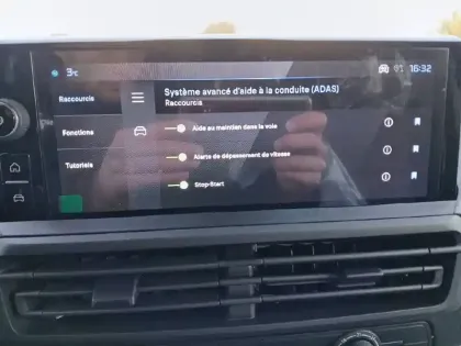 Photo 19 Peugeot Expert  FGN TAILLE M 1.5 D 120 S&S BVM6