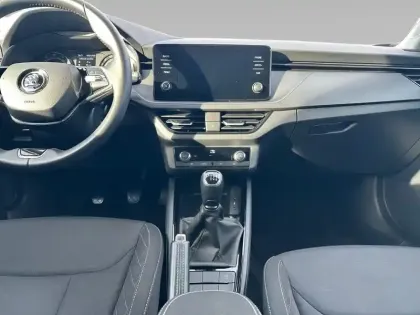 Photo 12 Skoda Kamiq  1.0 TSI Evo 110 ch BVM6