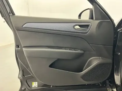 Photo 39 Renault Arkana  mild hybrid 140 EDC FAP - 22