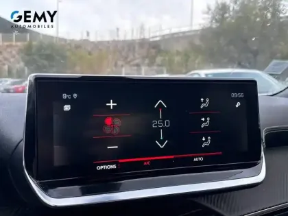 Photo 62 Peugeot 2008  PureTech 130 S&S EAT8