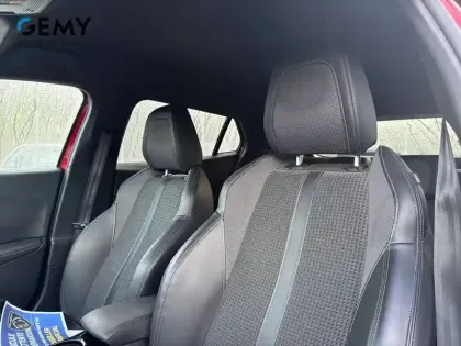 Photo 11 Peugeot 2008  PureTech 130 S&S EAT8