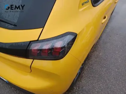 Photo 15 Peugeot 208  PureTech 75 S&S BVM5