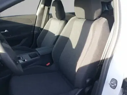 Photo 10 Peugeot 308  Hybrid 145 e-DCS6