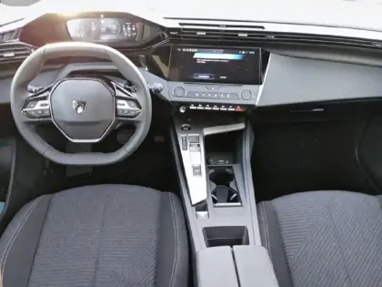 Photo 33 Peugeot 308  Hybrid 145 e-DCS6