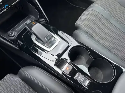 Photo 12 Peugeot 208  PureTech 100 S&S EAT8