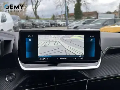 Photo 14 Peugeot 208  PureTech 100 S&S EAT8