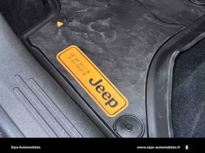 Photo 83 Jeep Avenger  1.2 Turbo T3 145 ch BVR6 4xe