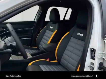 Photo 41 Jeep Avenger  1.2 Turbo T3 145 ch BVR6 4xe