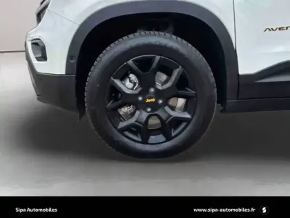 Photo 70 Jeep Avenger  1.2 Turbo T3 145 ch BVR6 4xe